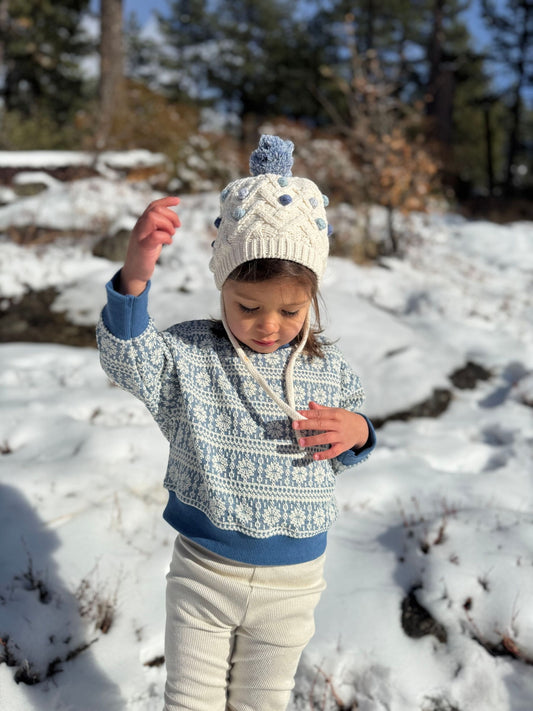 Myla Sweatshirt in Blue Snowflake