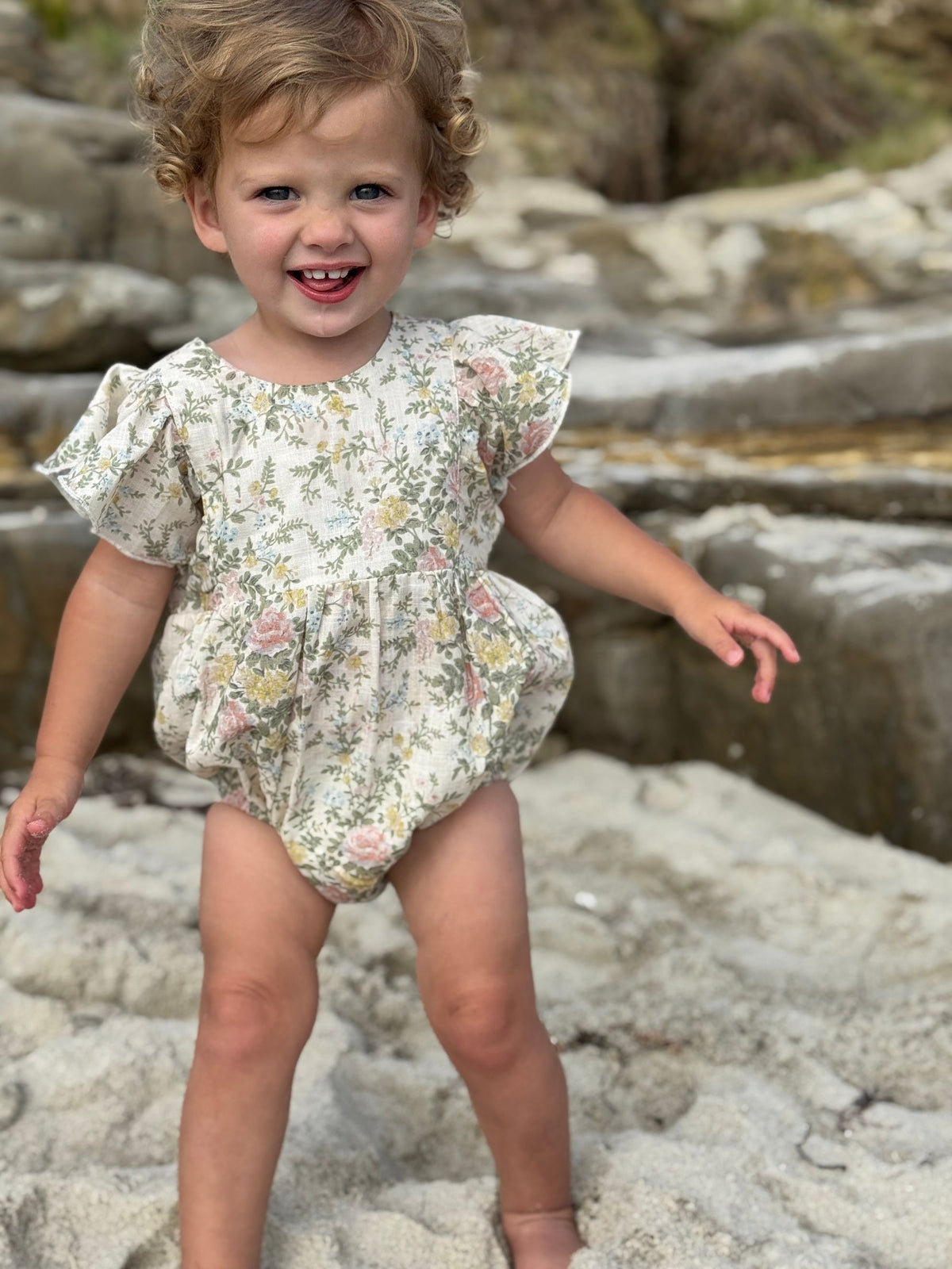 miranda bubble in cream cottage floral