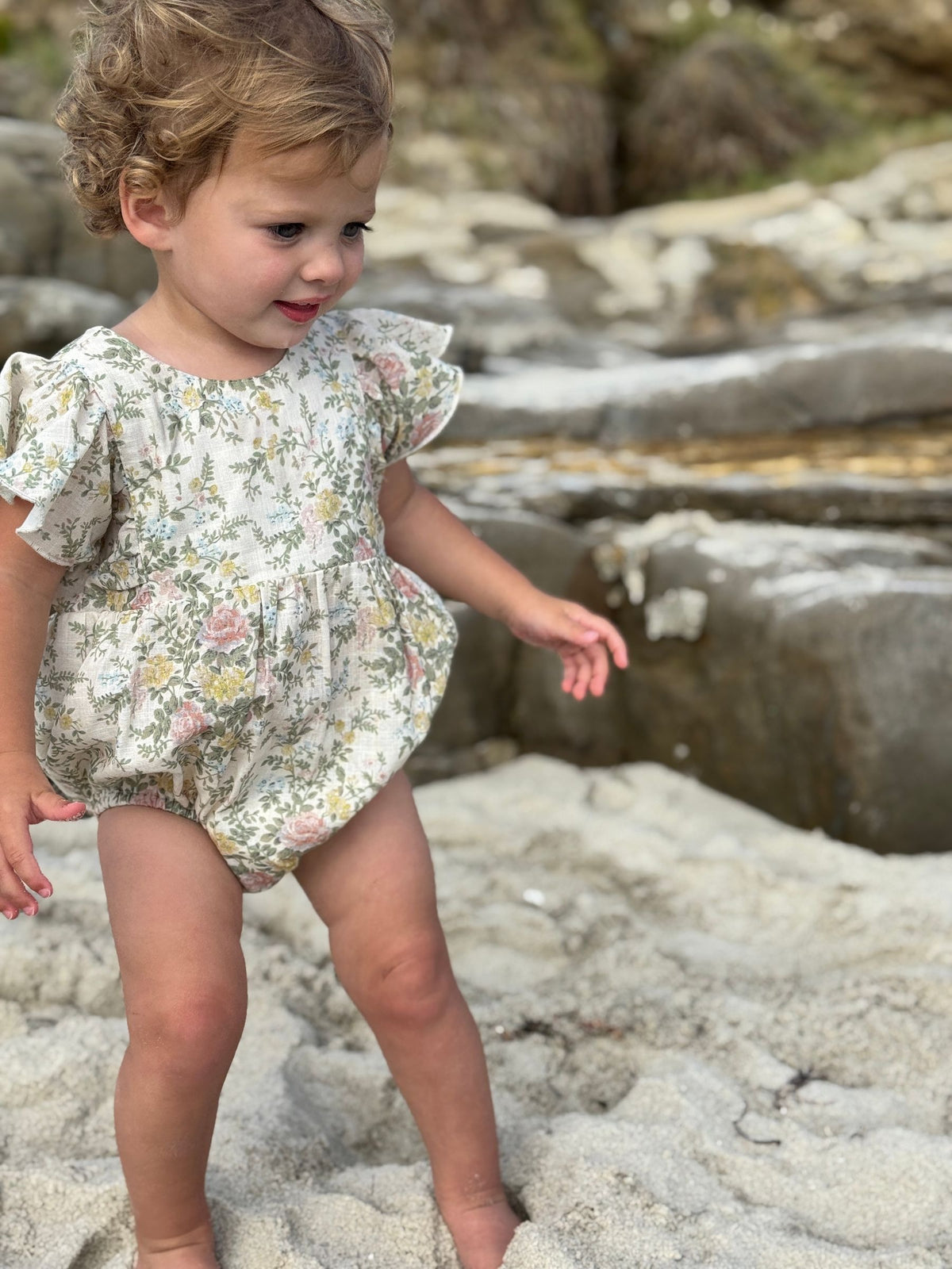 miranda bubble in cream cottage floral
