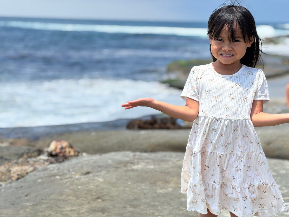 iona dress in cream ditsy floral