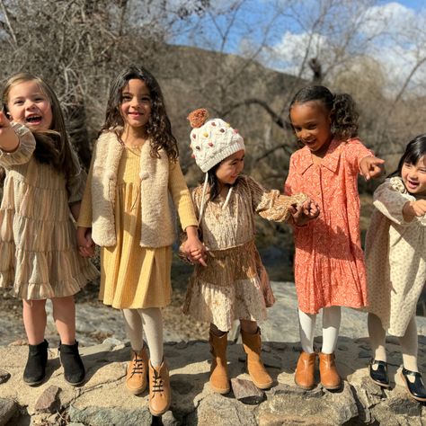 Easy Ways to Capture Family Photos (Without Losing Your Mind or Your Cool)