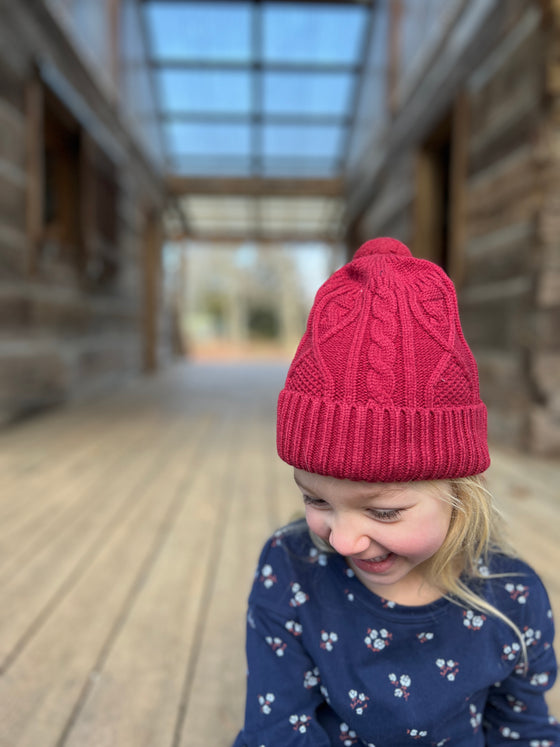 Maddy hat in Maroon