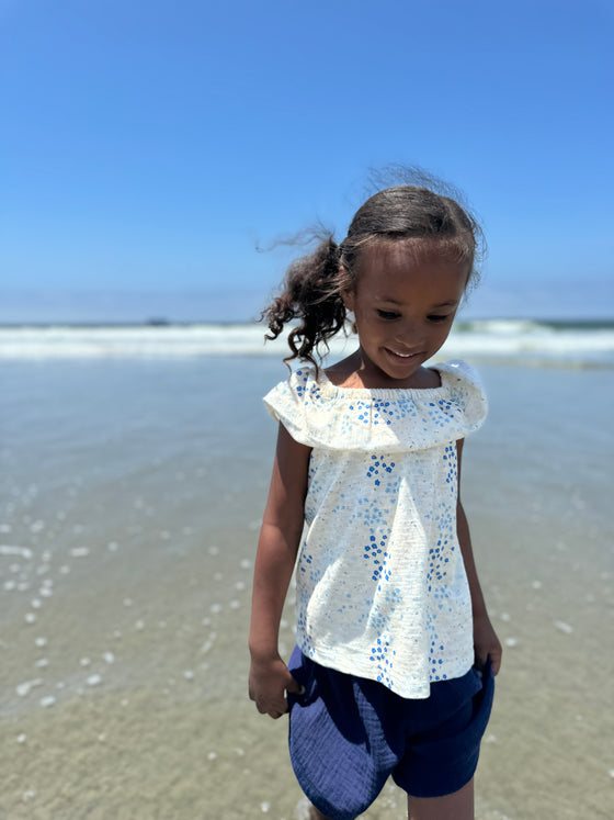 Zoe top in blue spring floral