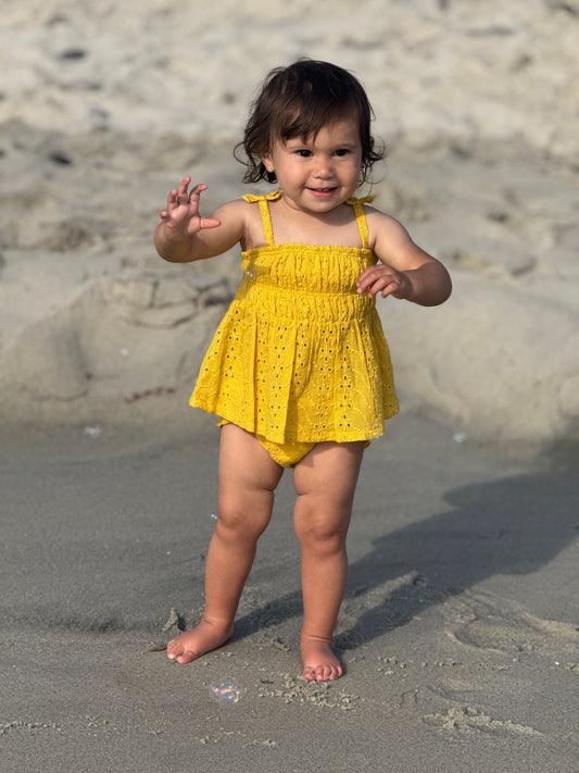 cassidy set in yellow eyelet