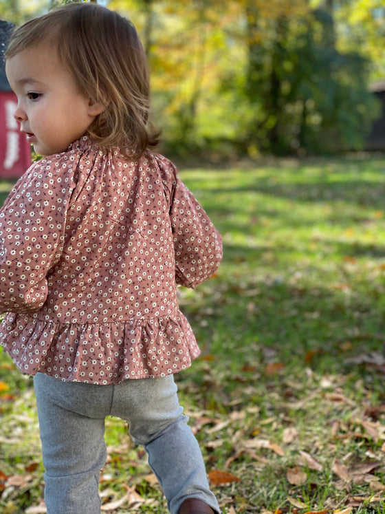 avery blouse in rose floral