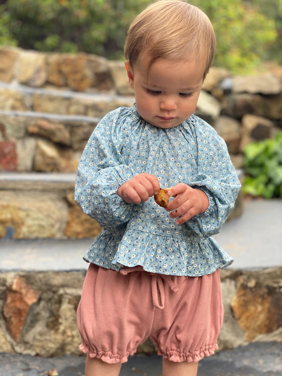 thea bloomer in rose