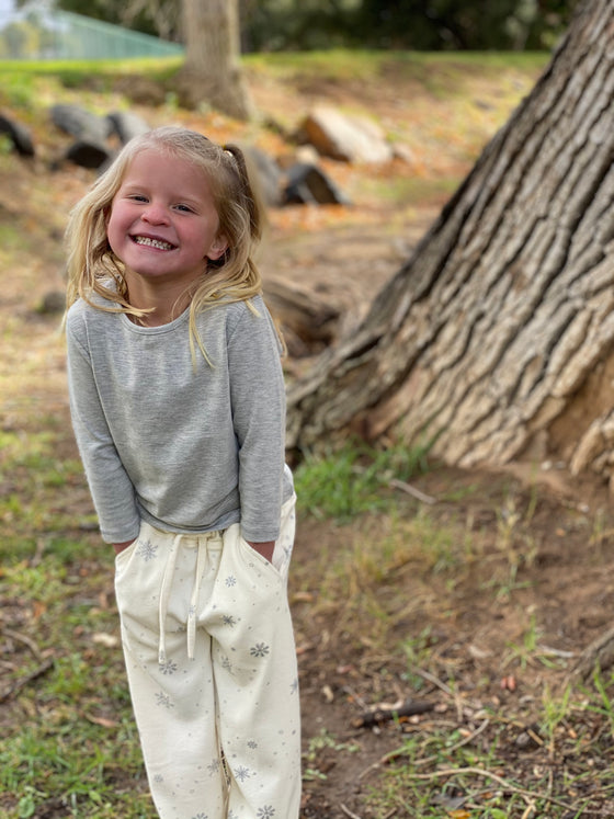 jillian lounge pants in cream snowflake